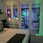 Piso De Lujo Con Patio Y Piscina Privada