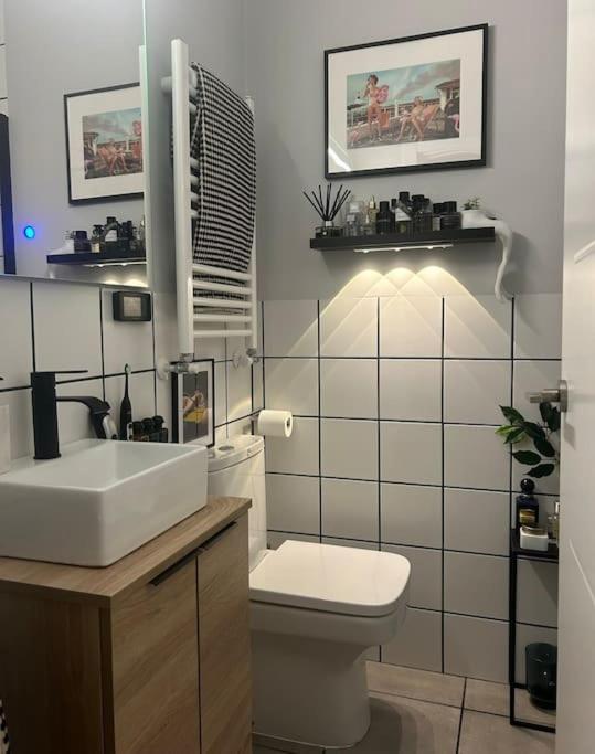 Piso De Lujo Con Patio Y Piscina Privada Apartamento