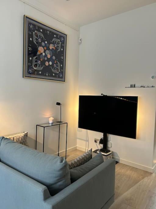 Piso De Lujo Con Patio Y Piscina Privada Apartamento Madrid